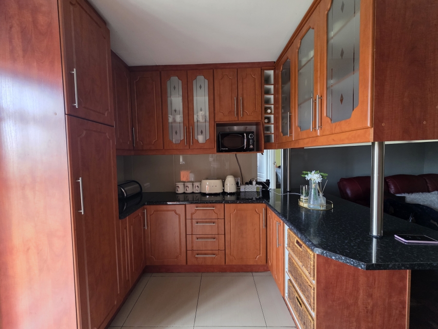 3 Bedroom Property for Sale in Devon Park Village Western Cape